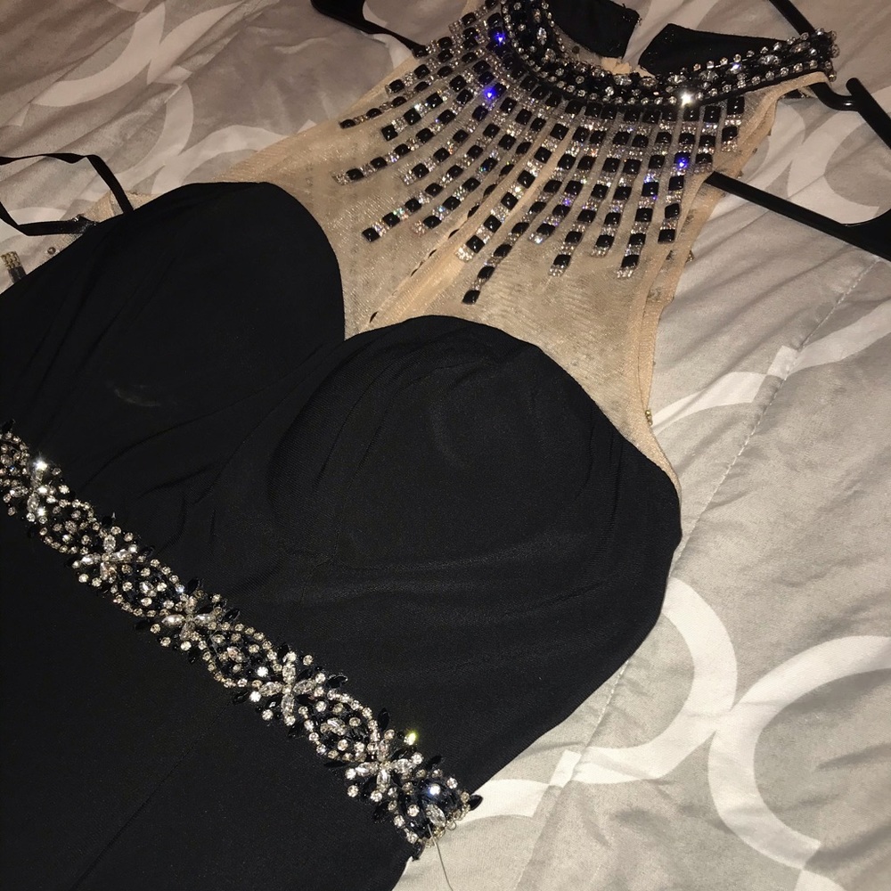 Anny Lee prom dress